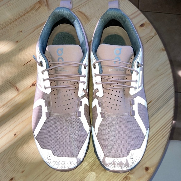 On Cloud Waterproof Running Shoes Rose/Lunar - Picture 6 of 13